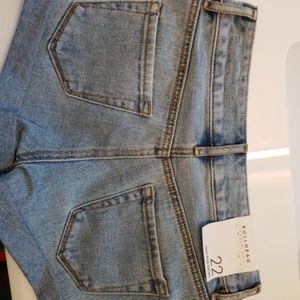 Bullhead Jean shorts , size 22